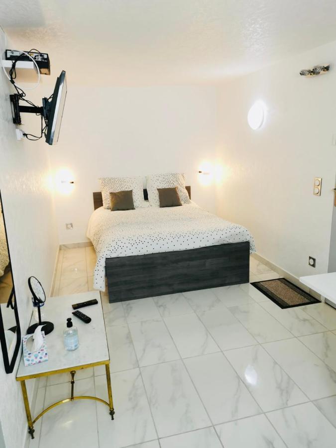 Agreable Studio A Proximite De Paris Et Henri Mondor Créteil Eksteriør billede